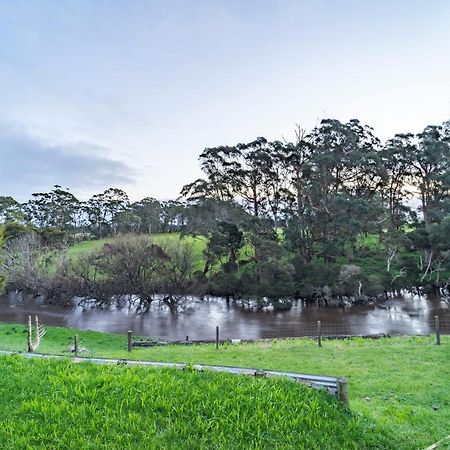 Platypus Waters B&B Smithton Bagian luar foto