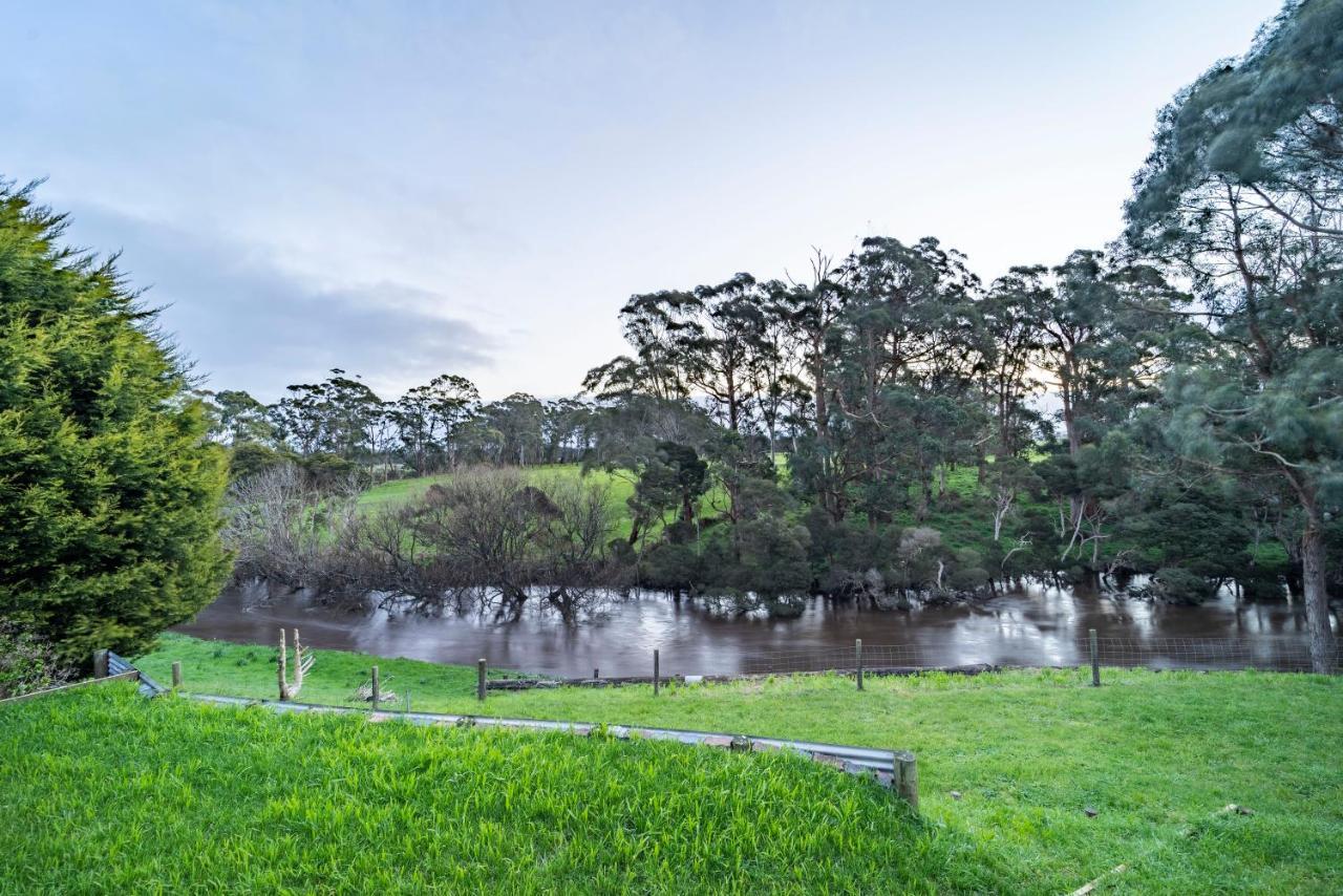 Platypus Waters B&B Smithton Bagian luar foto
