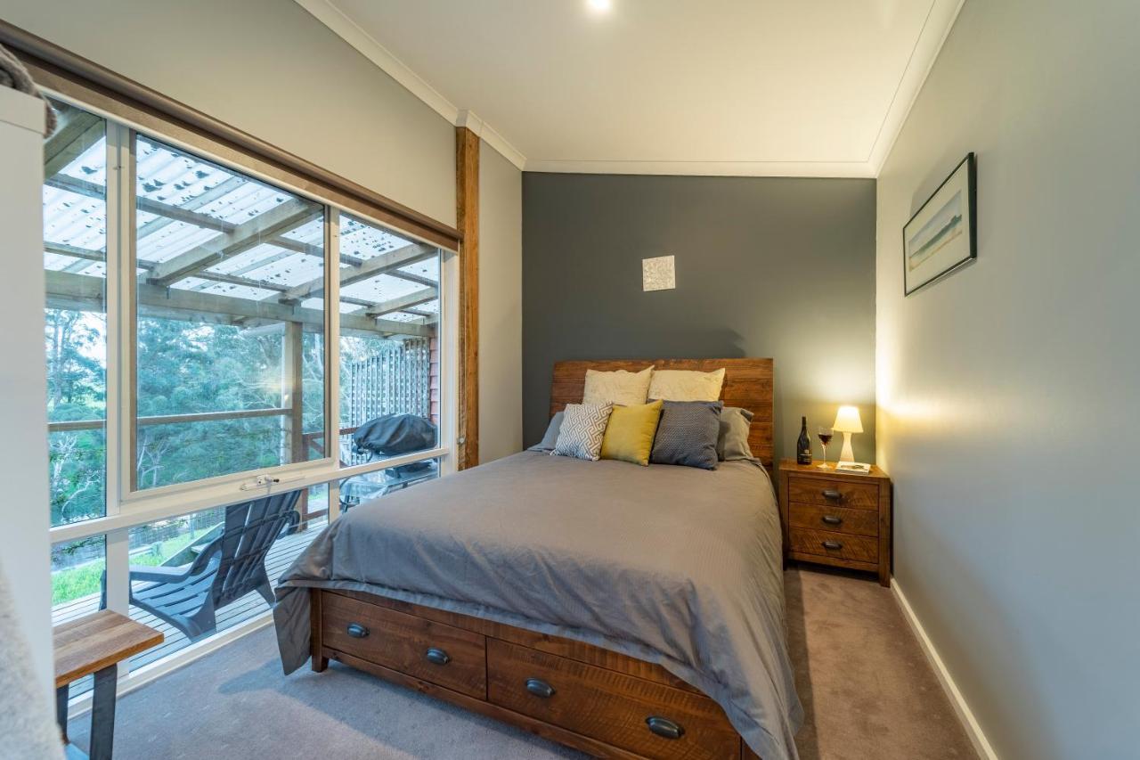 Platypus Waters B&B Smithton Bagian luar foto